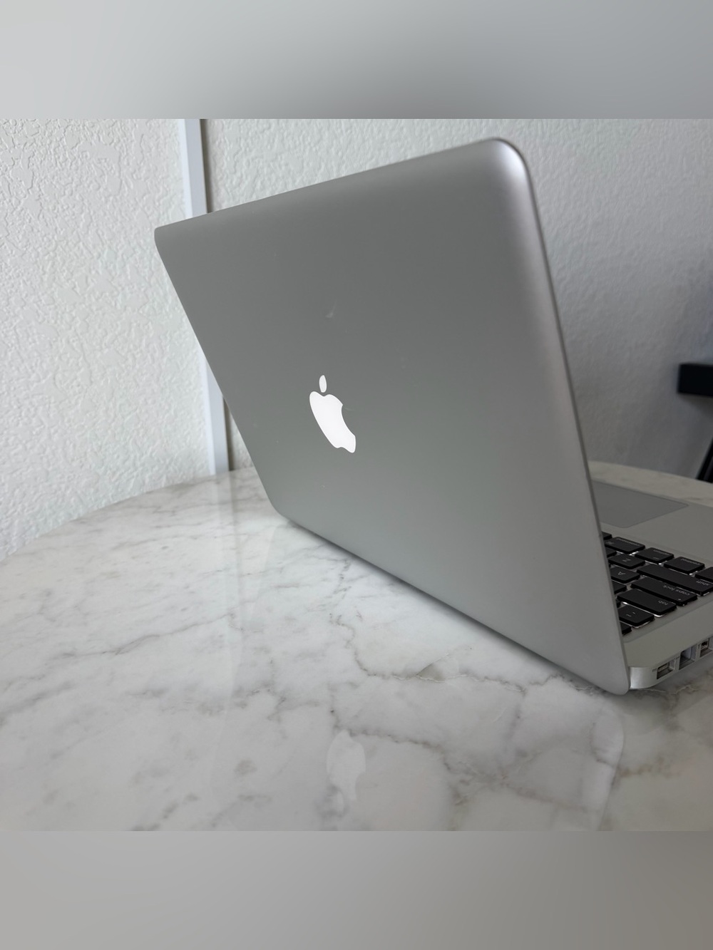 Apple MacBook Pro 13” Mid 2012 i5 2.5 GHz 8 GB RAM 1 TB Samsung SSD - Picture 12 of 16